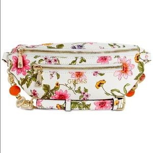 4| Floral Guess Fanny Pack 🌸